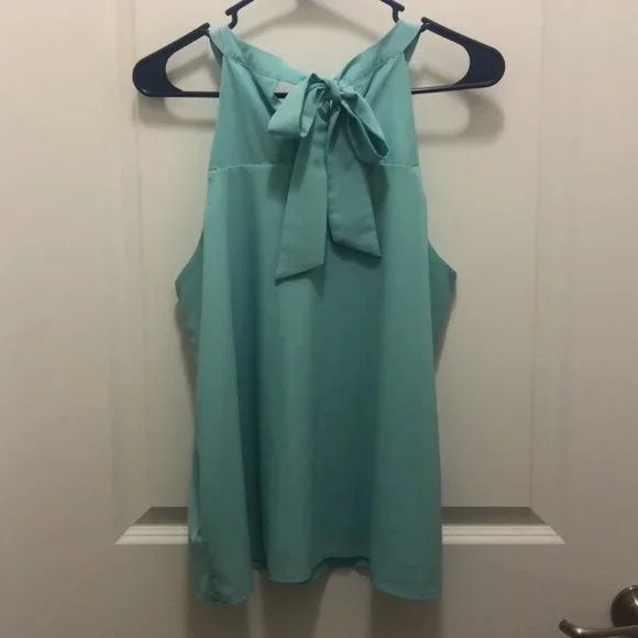 Aqua blue nice tank - Picture 3 of 4